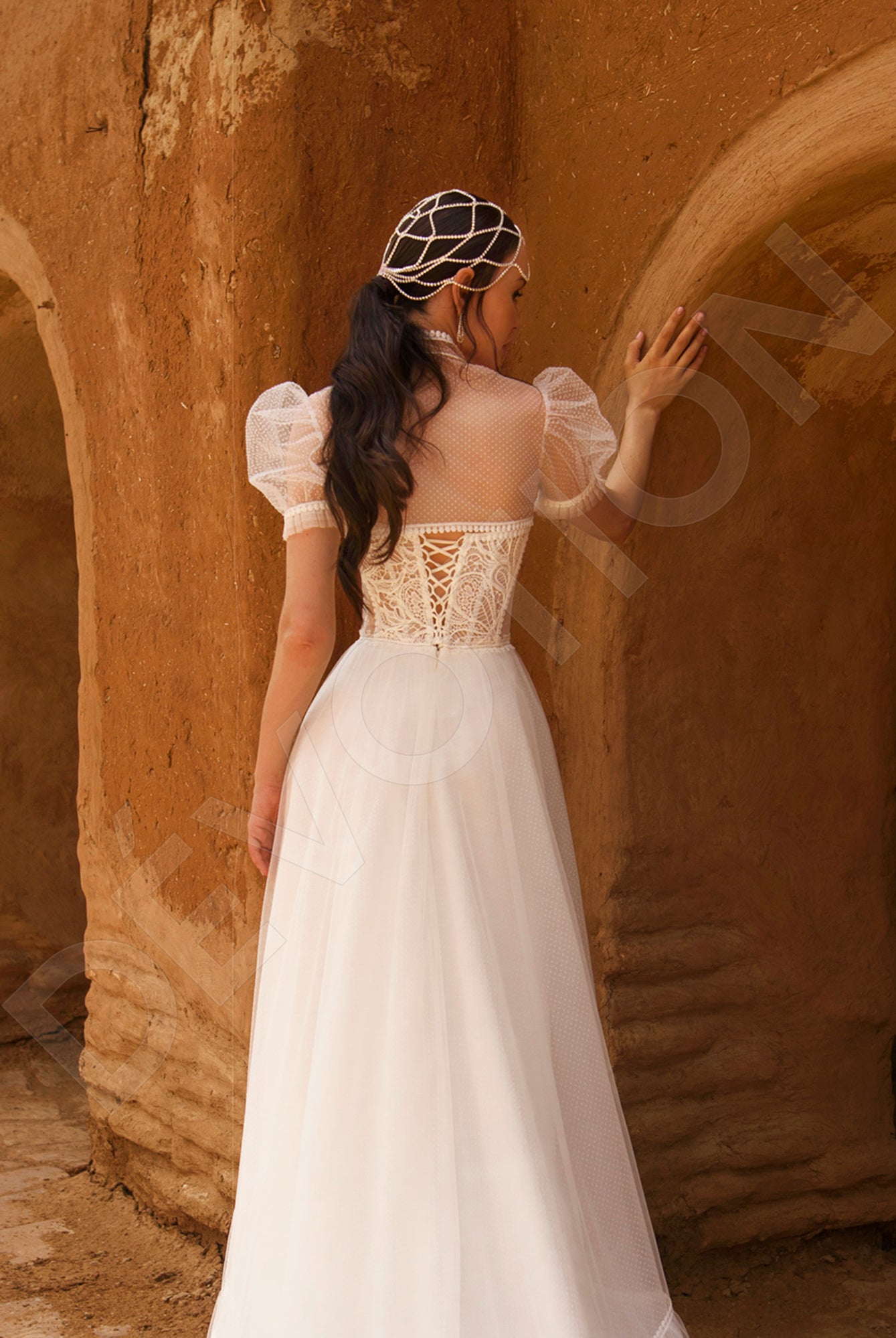 Neiva A-line Sweetheart Off White Wedding dress