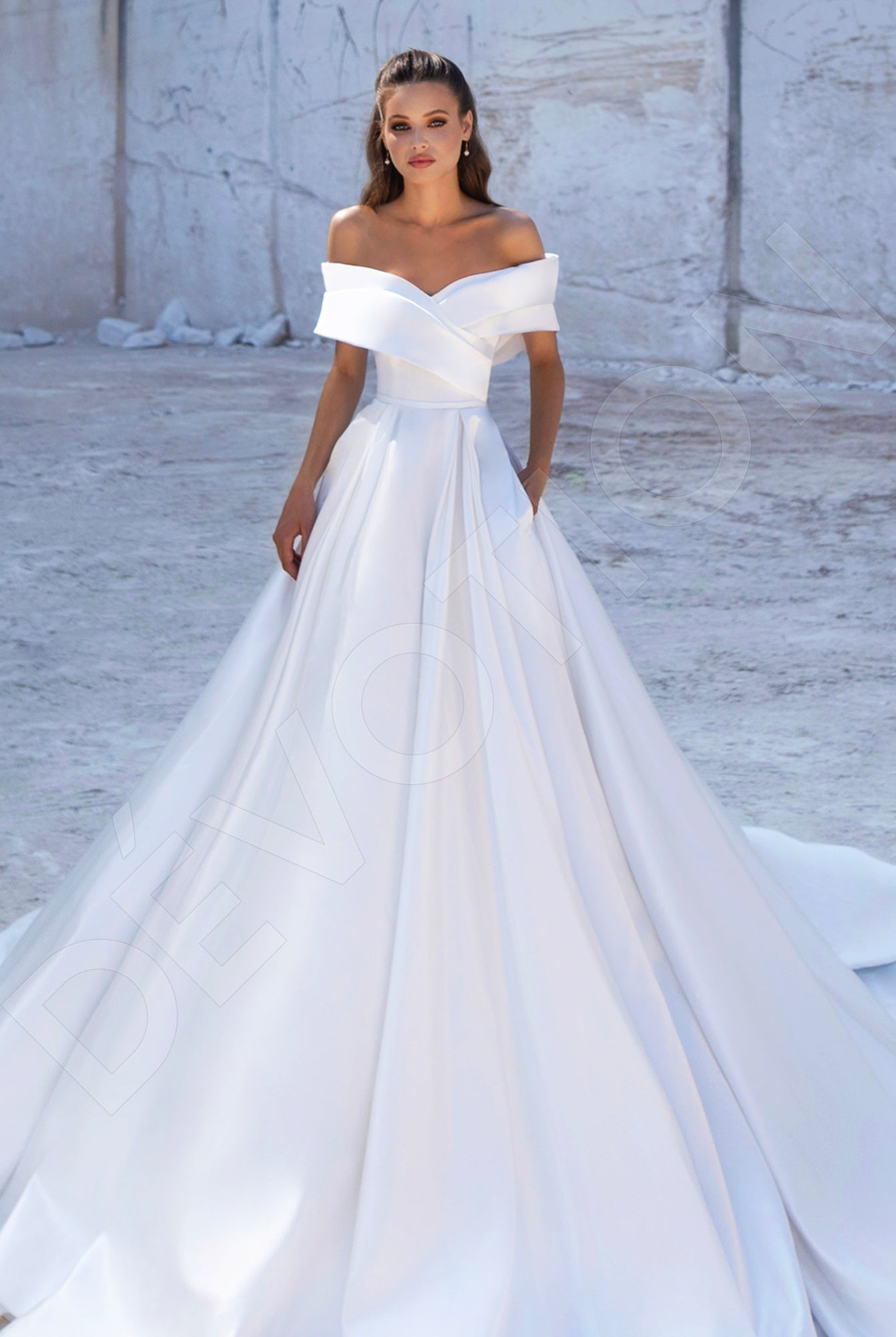 Olga A-line Sweetheart Ivory Wedding dress