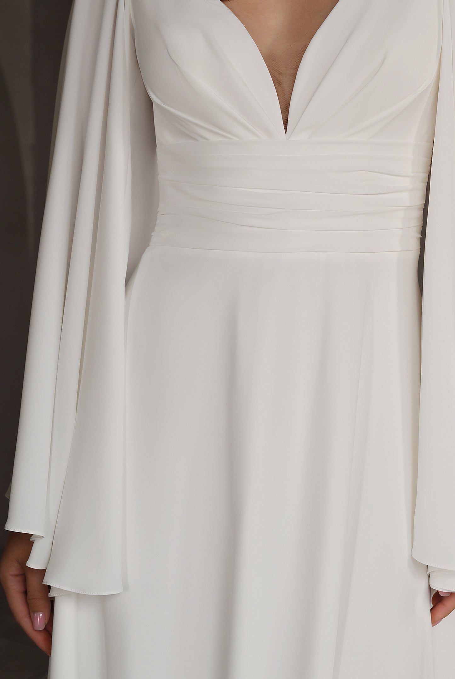 Olimpina A-line Deep V-neck Milk Wedding dress