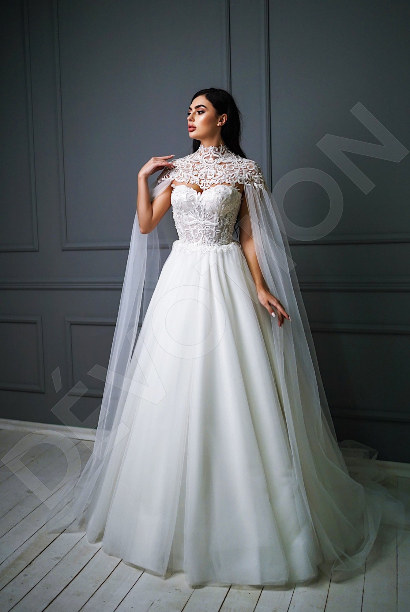 Petrona A-Line Sweetheart Ivory Wedding dress