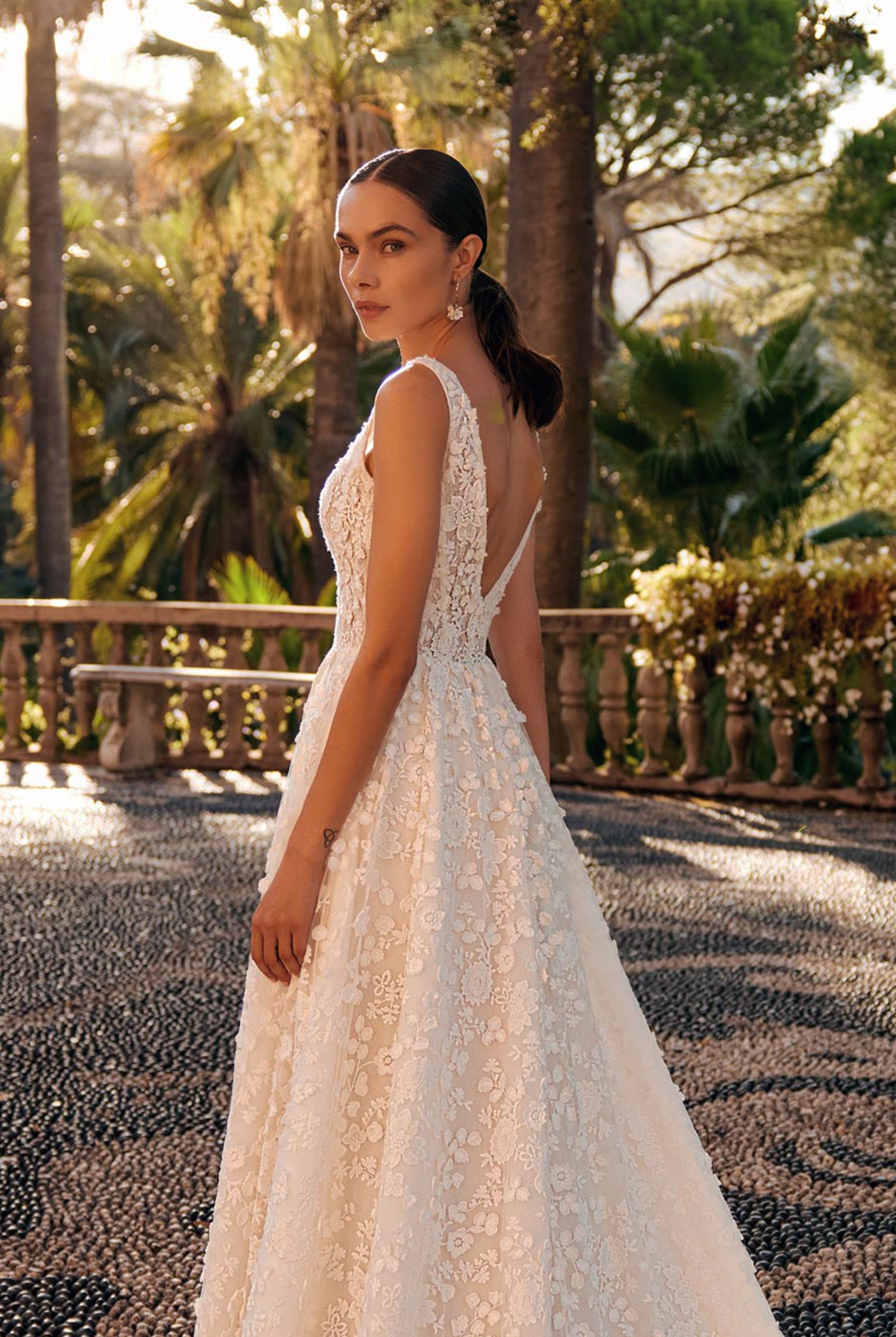 Ravela A-line Illusion Ivory Wedding dress