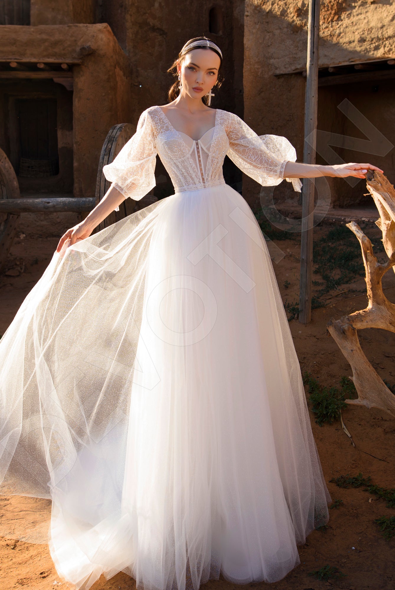 Savantia A-Line Sweetheart Off White Wedding dress