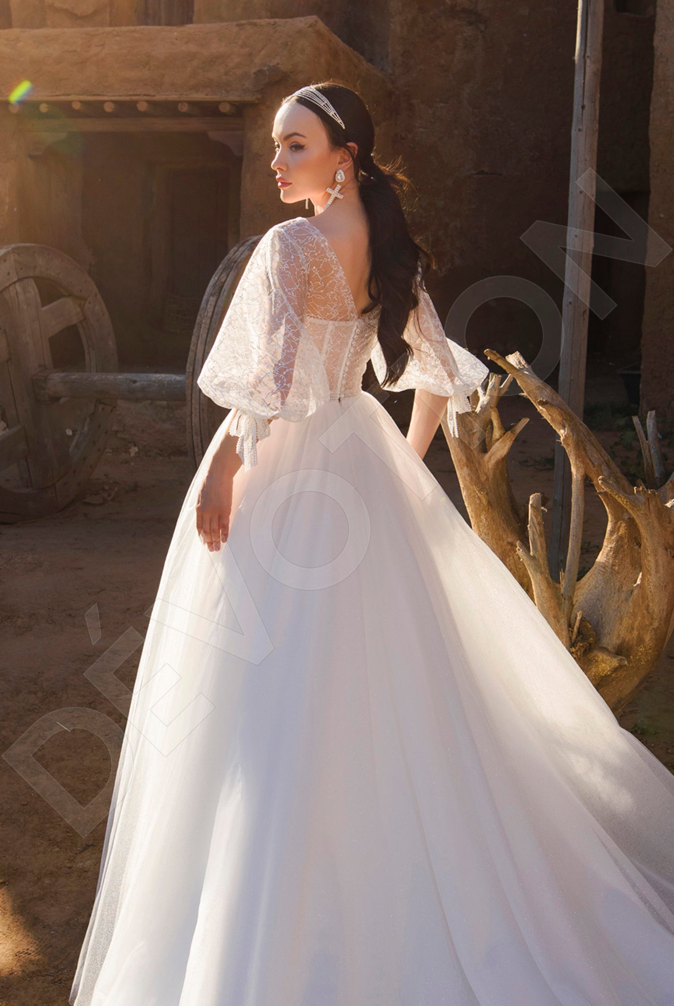 Savantia A-Line Sweetheart Off White Wedding dress