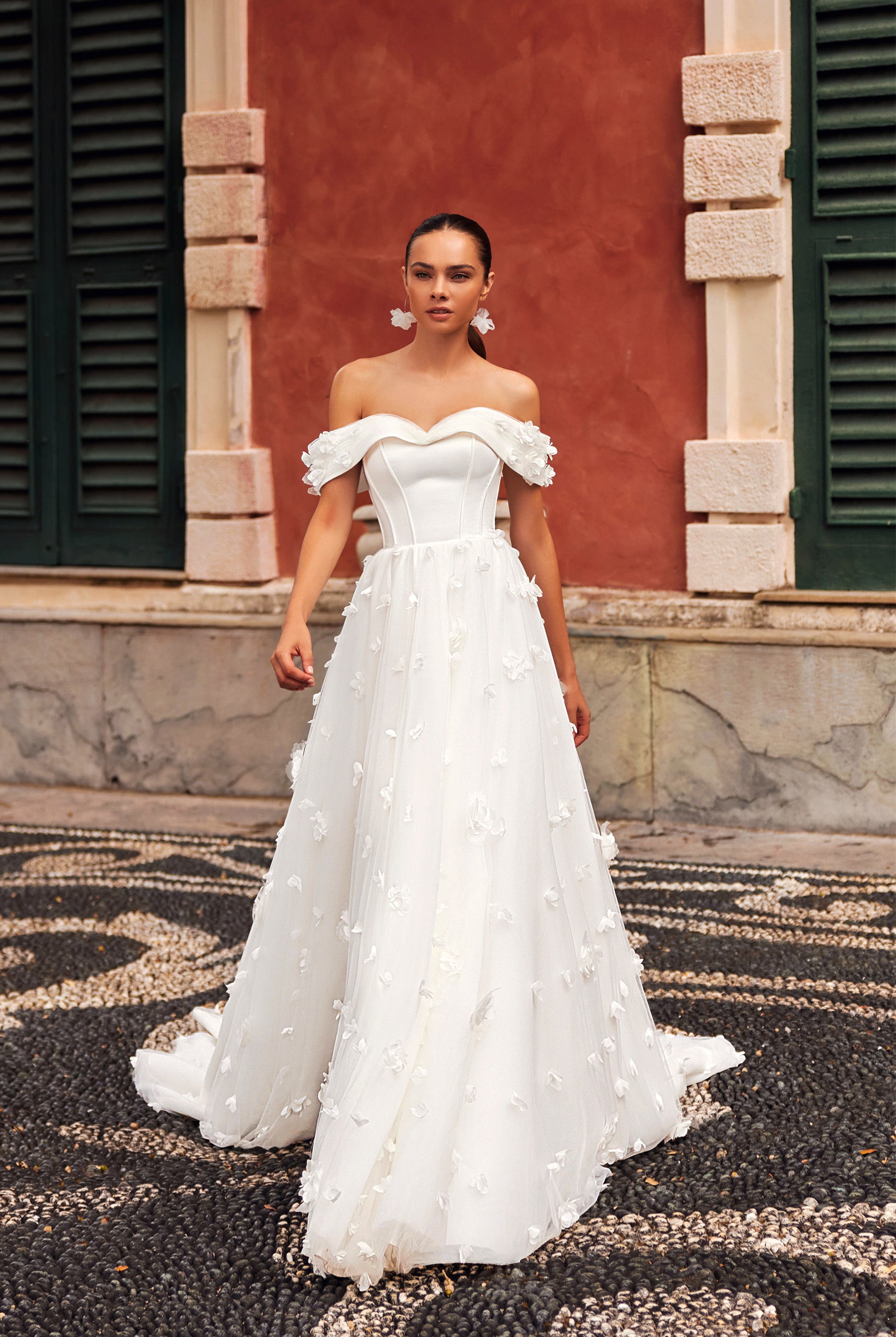 Selestia A-line Off-shoulder/Drop shoulders Ivory Wedding dress