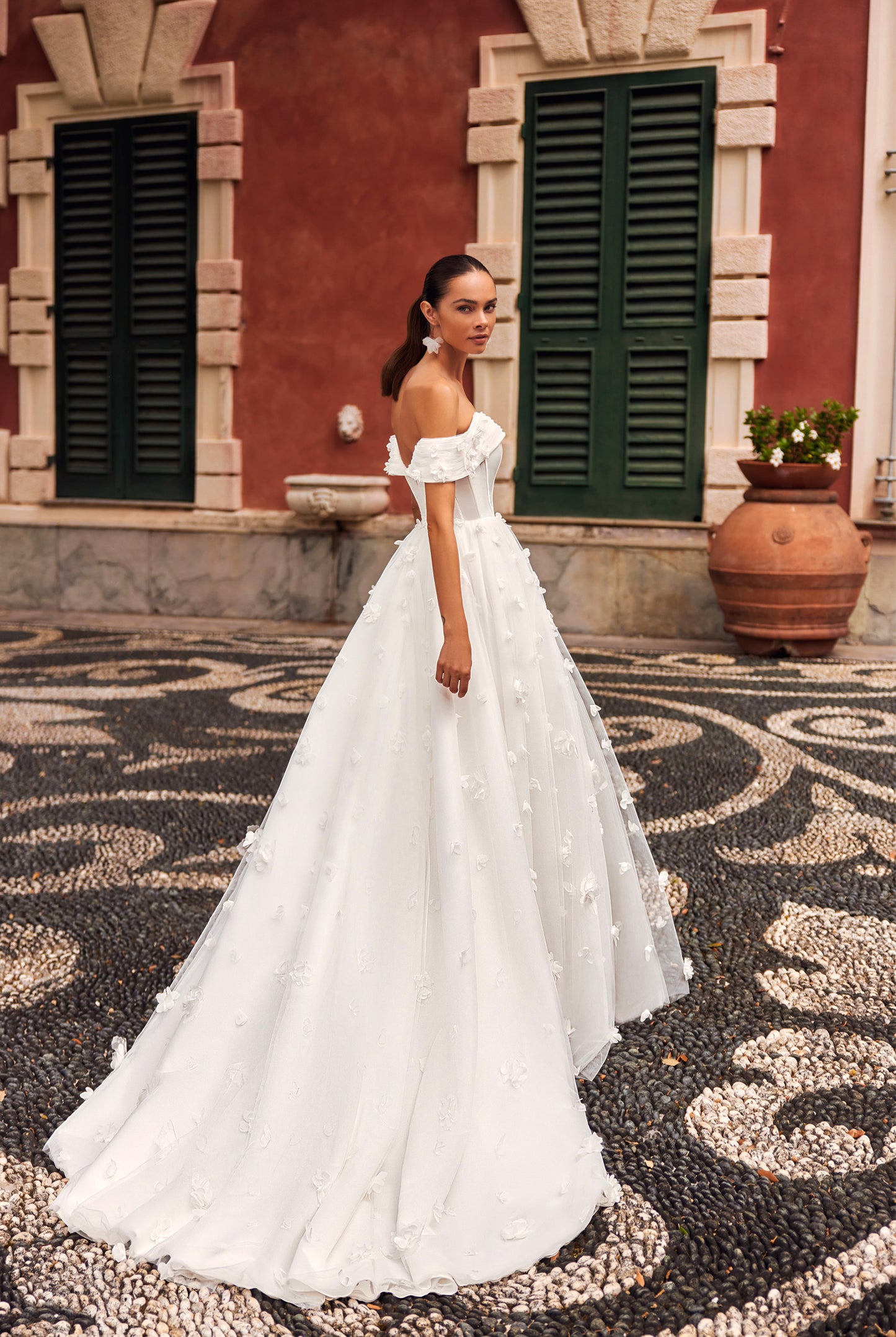 Selestia A-line Off-shoulder/Drop shoulders Ivory Wedding dress