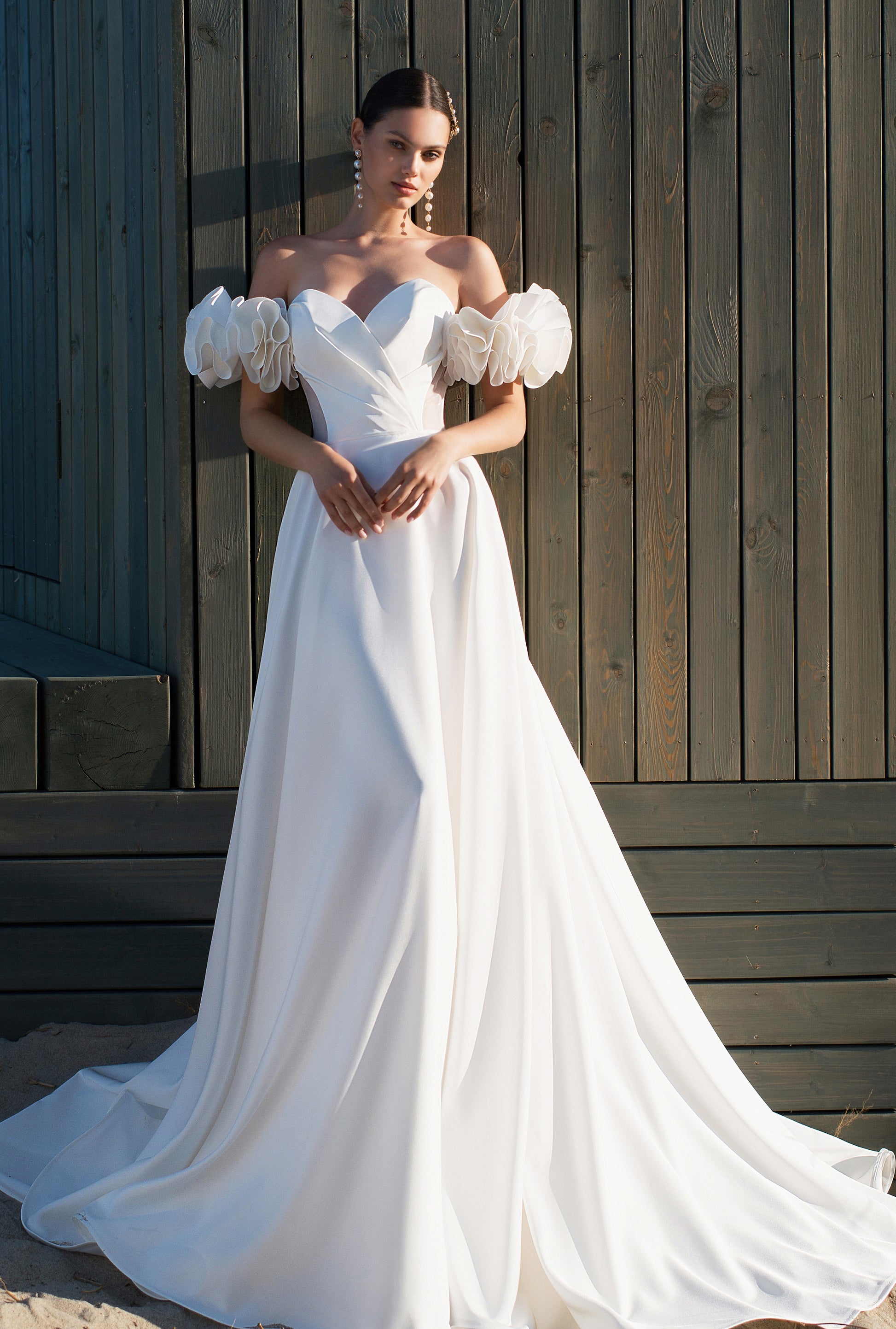 Aizevi A-line Sweetheart Off-White Wedding dress