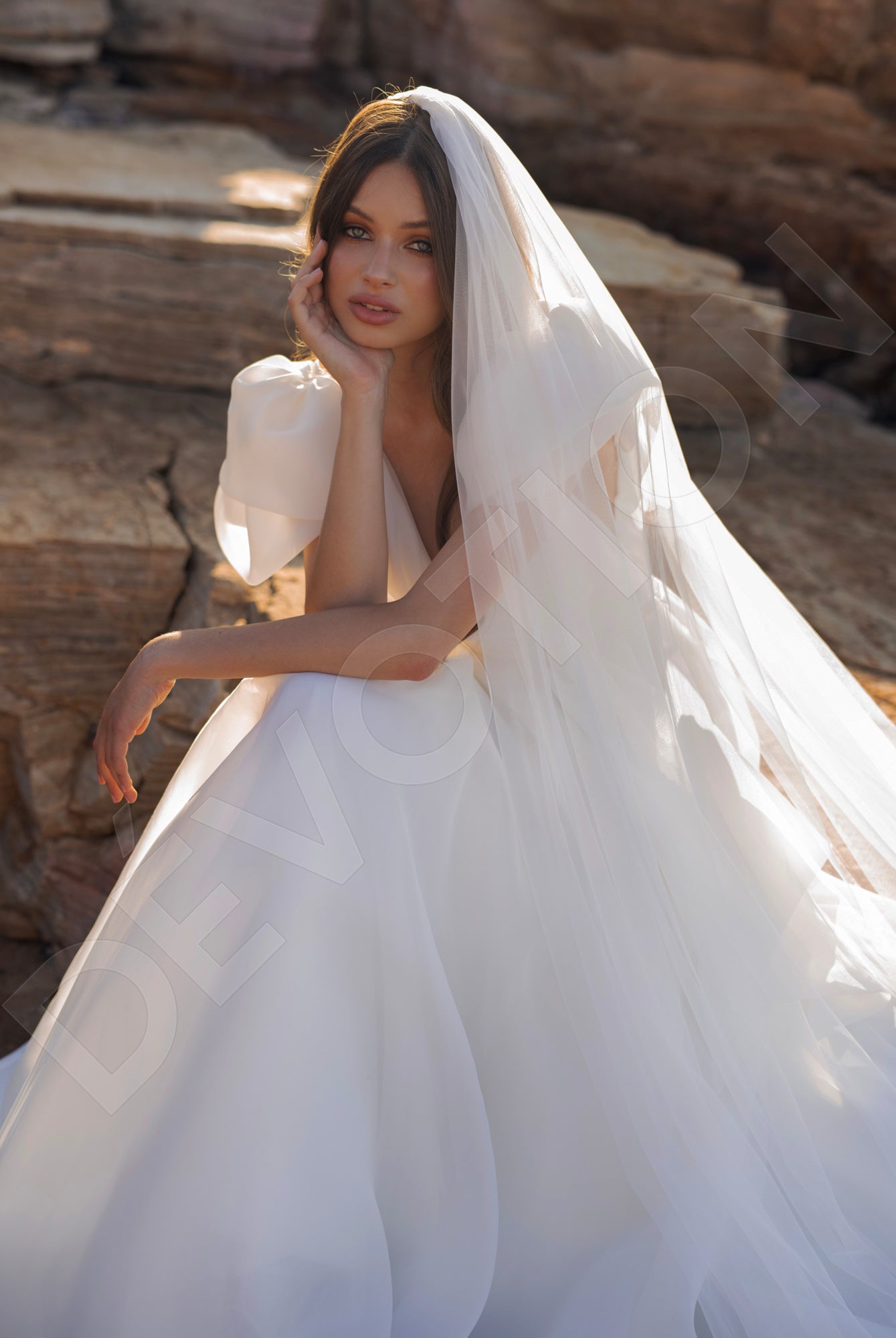 Tulipia A-line Deep V-neck Ivory Wedding dress