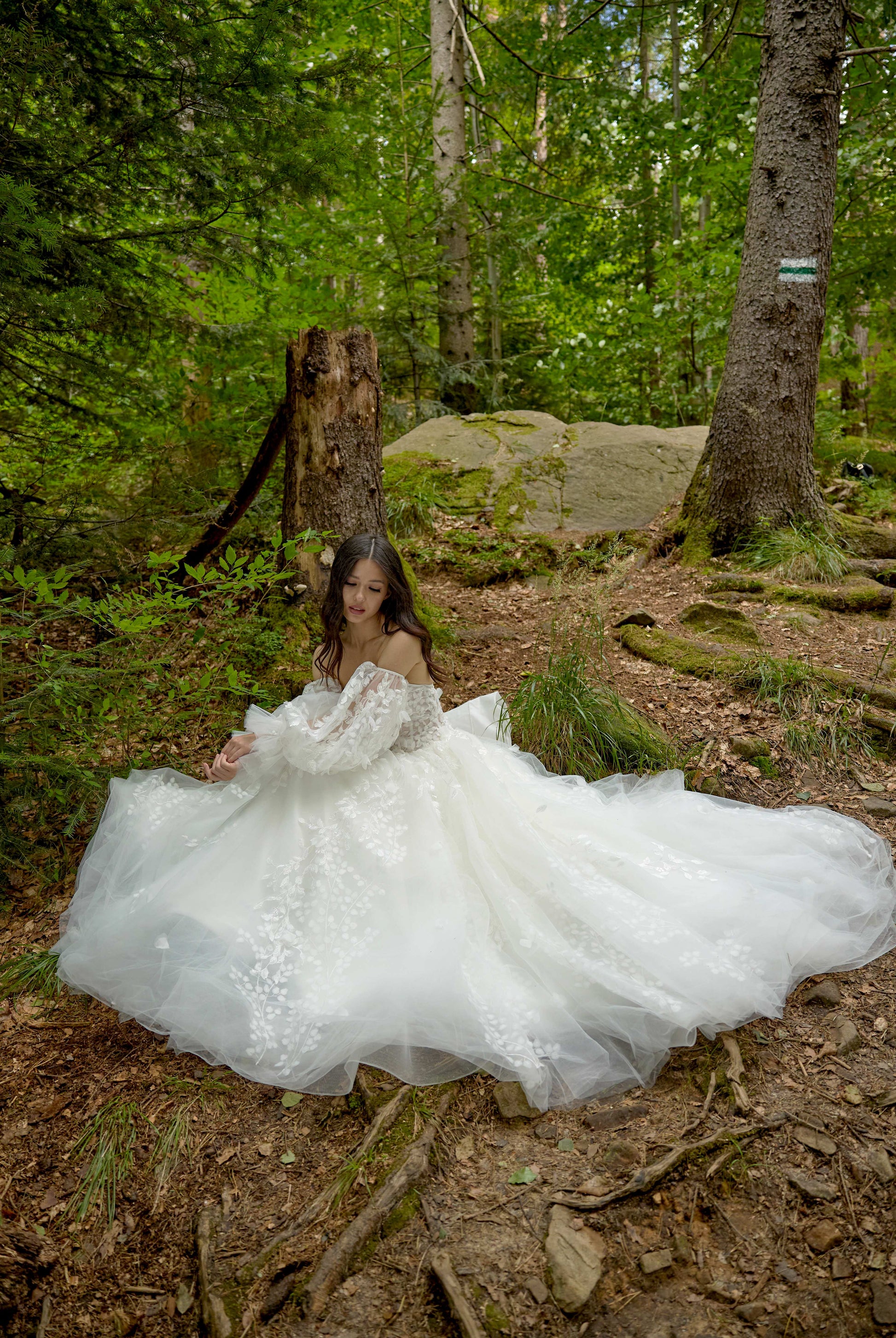 Julien Princess/Ball Gown Straight across Milk Wedding dress