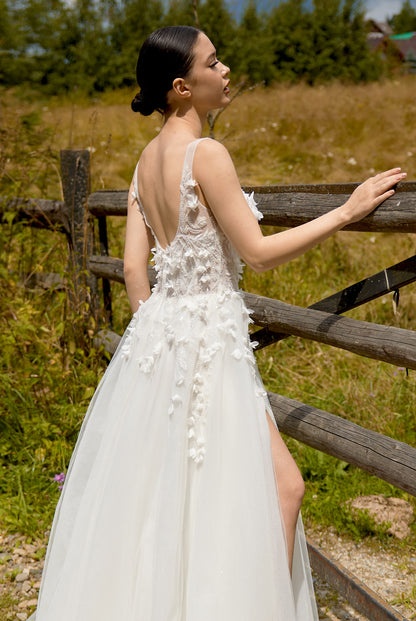 Niki A-line Sweetheart Milk Wedding dress