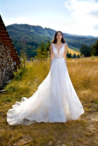 Nonna A-line Deep V-neck Milk Wedding dress