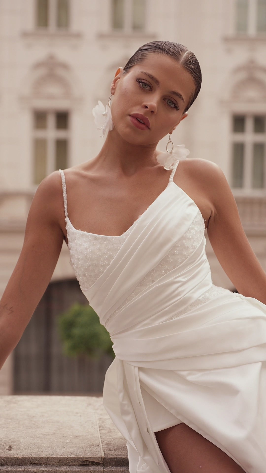 Polianna A-line V-neck Ivory Wedding dress video