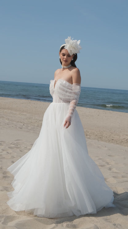 Katamira A-line Off-shoulder/Drop shoulders Off White Wedding dress