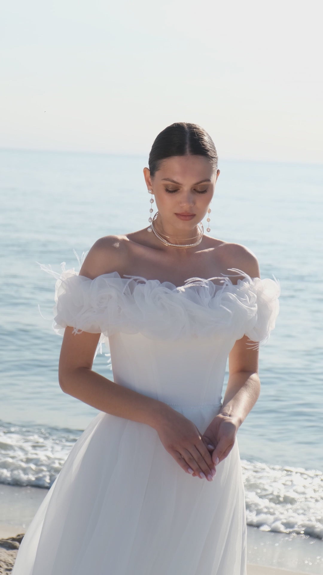 Lasketia A-line Off-shoulder/Drop shoulders Off White Wedding dress video