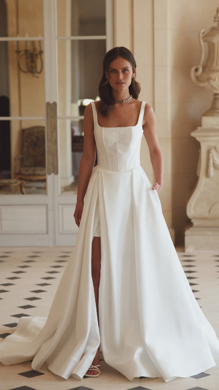 Veronela A-line Square Milk Wedding dress