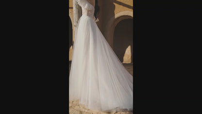 Caprissia A-line Straight Across Vanilla Wedding dress