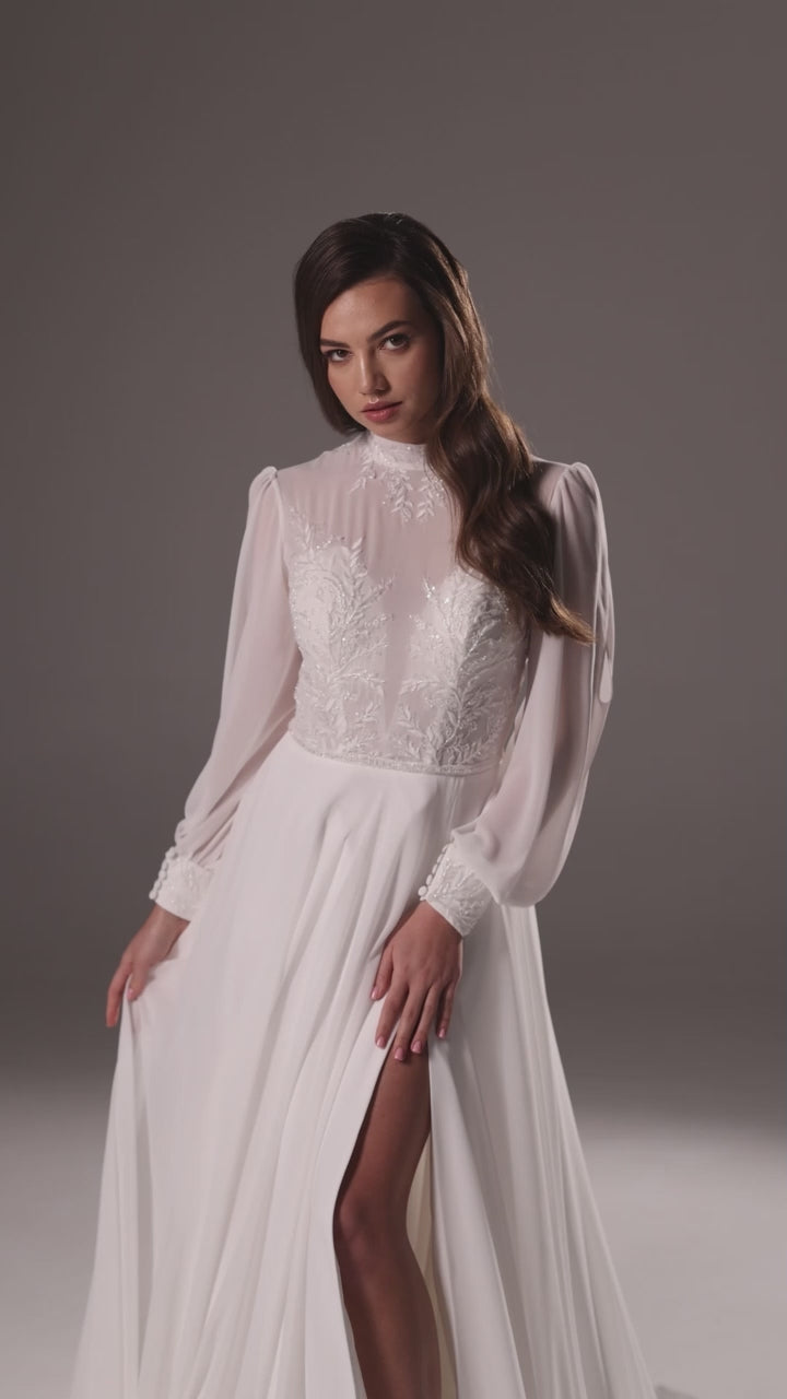 Bevin A-line High neck Milk Wedding dress