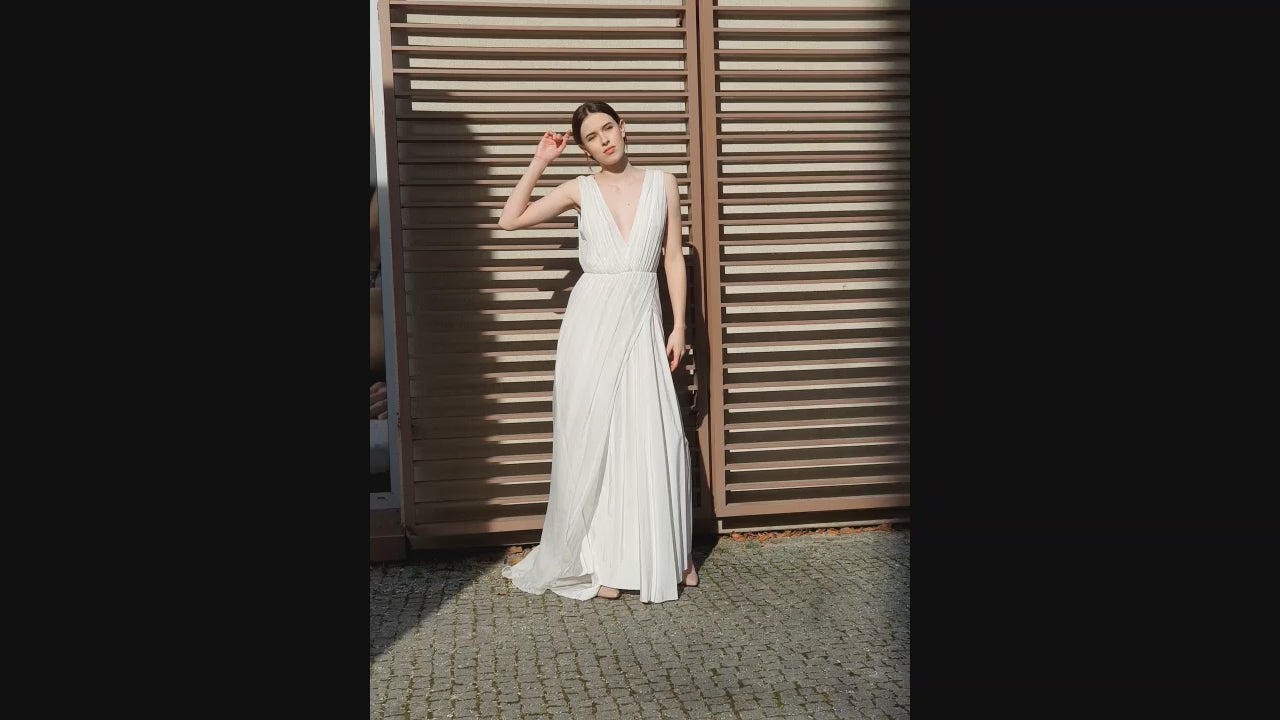 Jitka A-line Deep V-neck White Wedding dress video