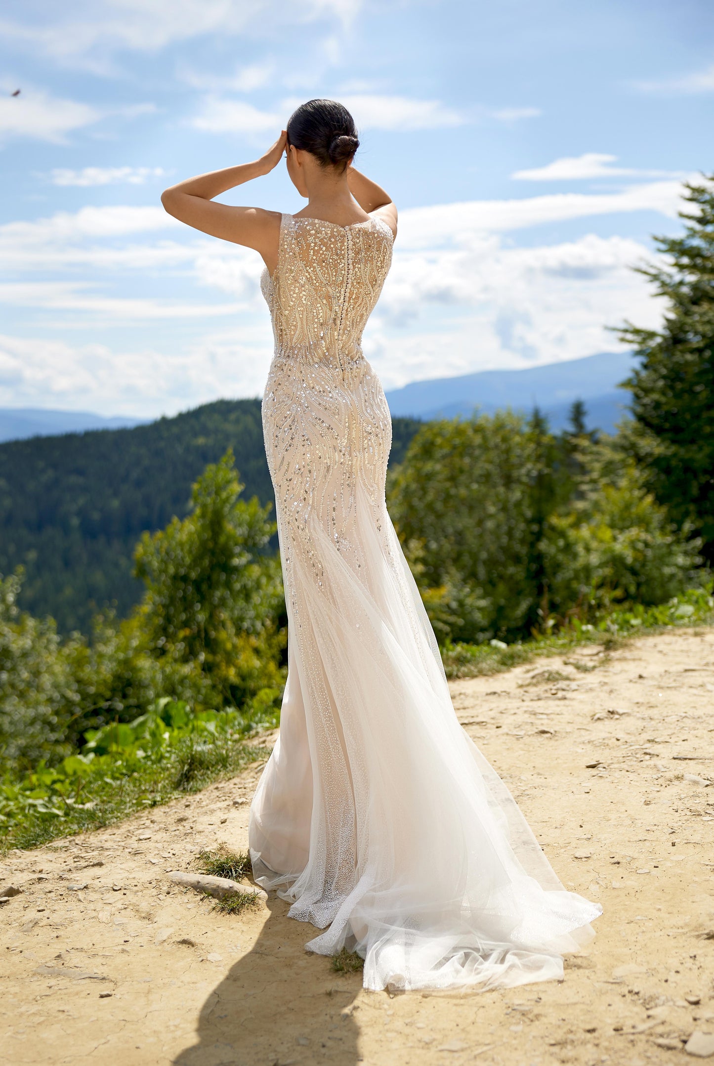 Sheilis Trumpet/Mermaid Jewel Milk/Nude Wedding dress