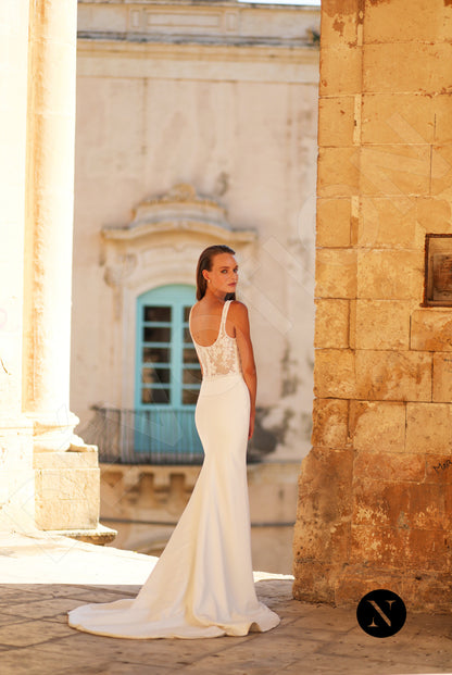 Bonnie Trumpet/Mermaid Square Ivory Wedding dress 9