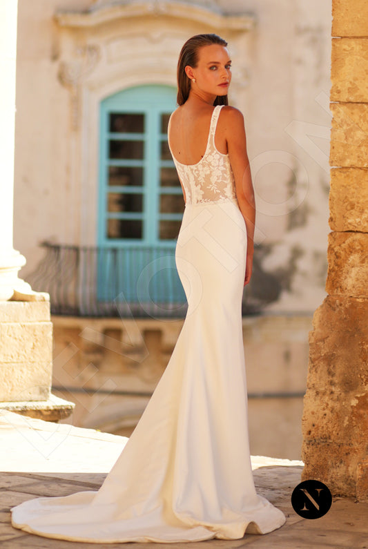 Bonnie Trumpet/Mermaid Square Ivory Wedding dress