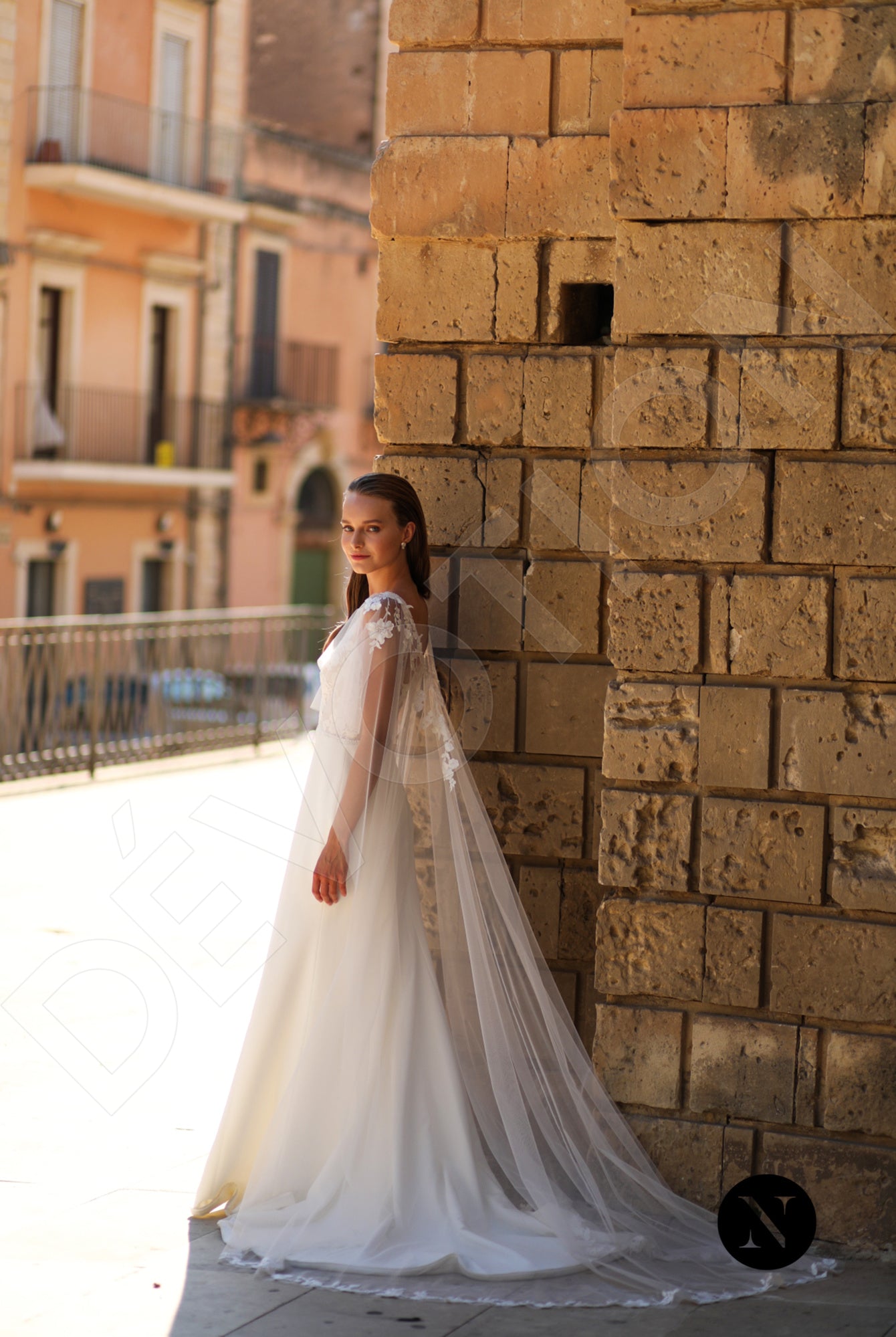 Bonnie Trumpet/Mermaid Square Ivory Wedding dress 4