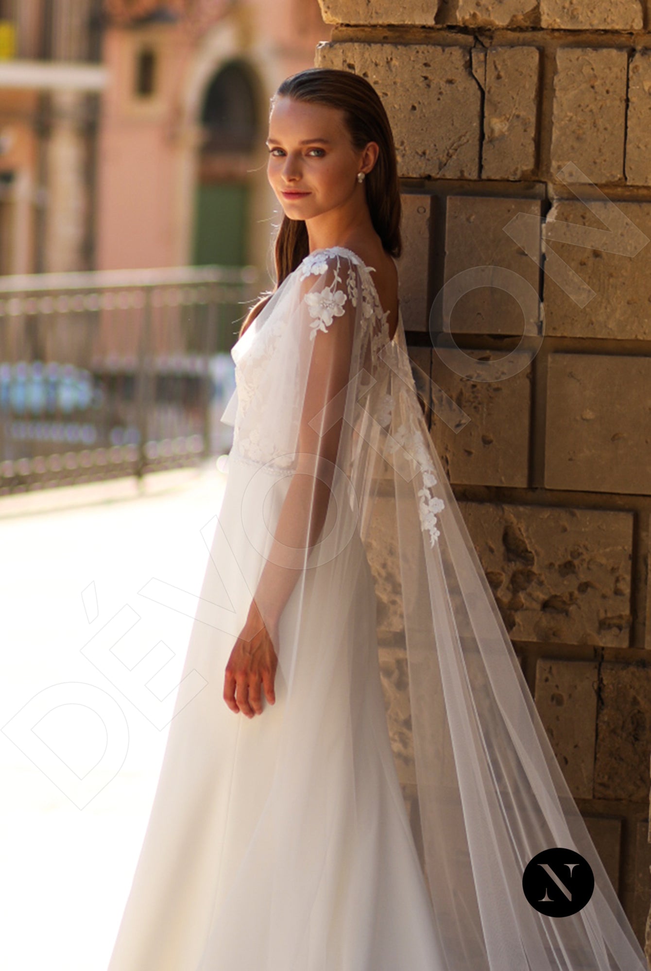 Bonnie Trumpet/Mermaid Square Ivory Wedding dress