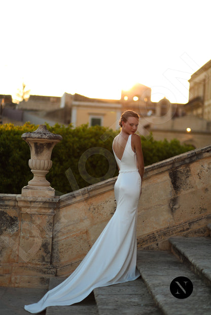 Irene Trumpet/Mermaid V-neck Ivory Wedding dress 4