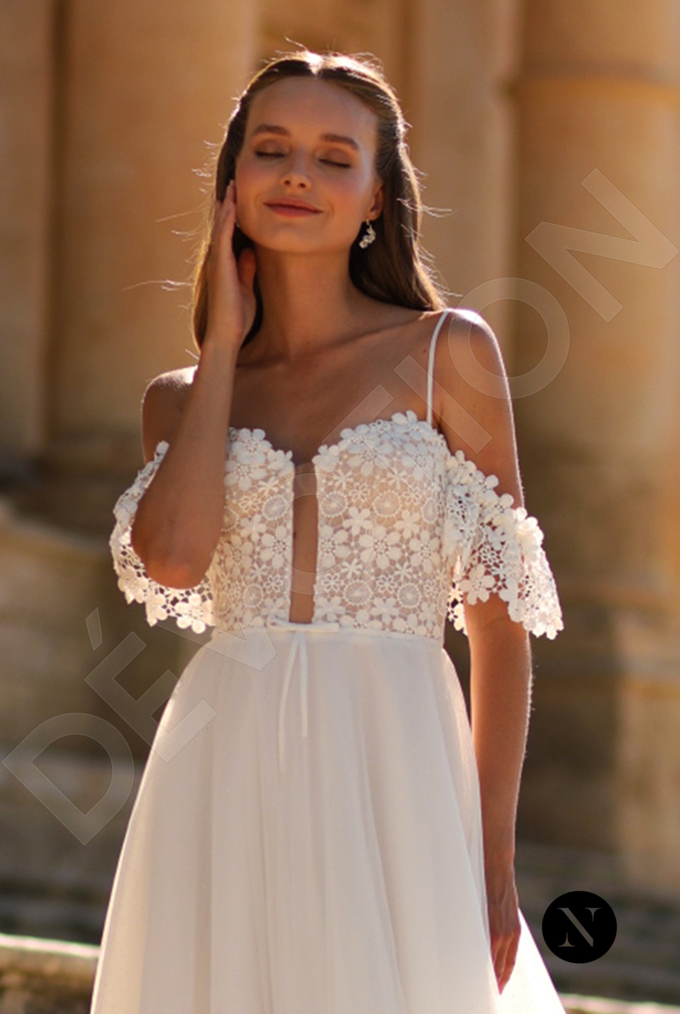 Lolla A-line Sweetheart Ivory Wedding dress