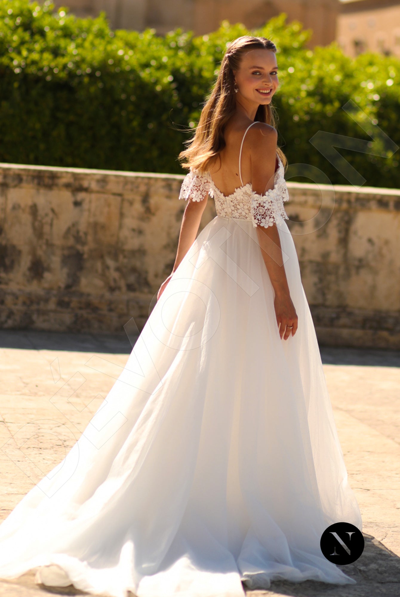 Lolla A-line Sweetheart Ivory Wedding dress