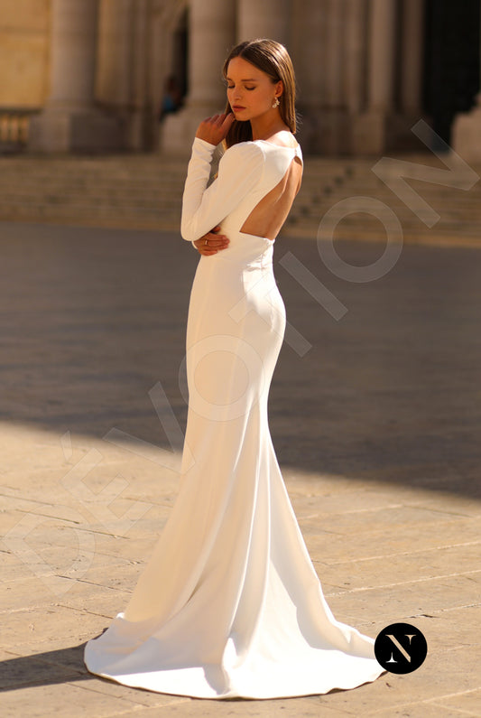 Octavie Trumpet/Mermaid Deep V-neck Ivory Wedding dress