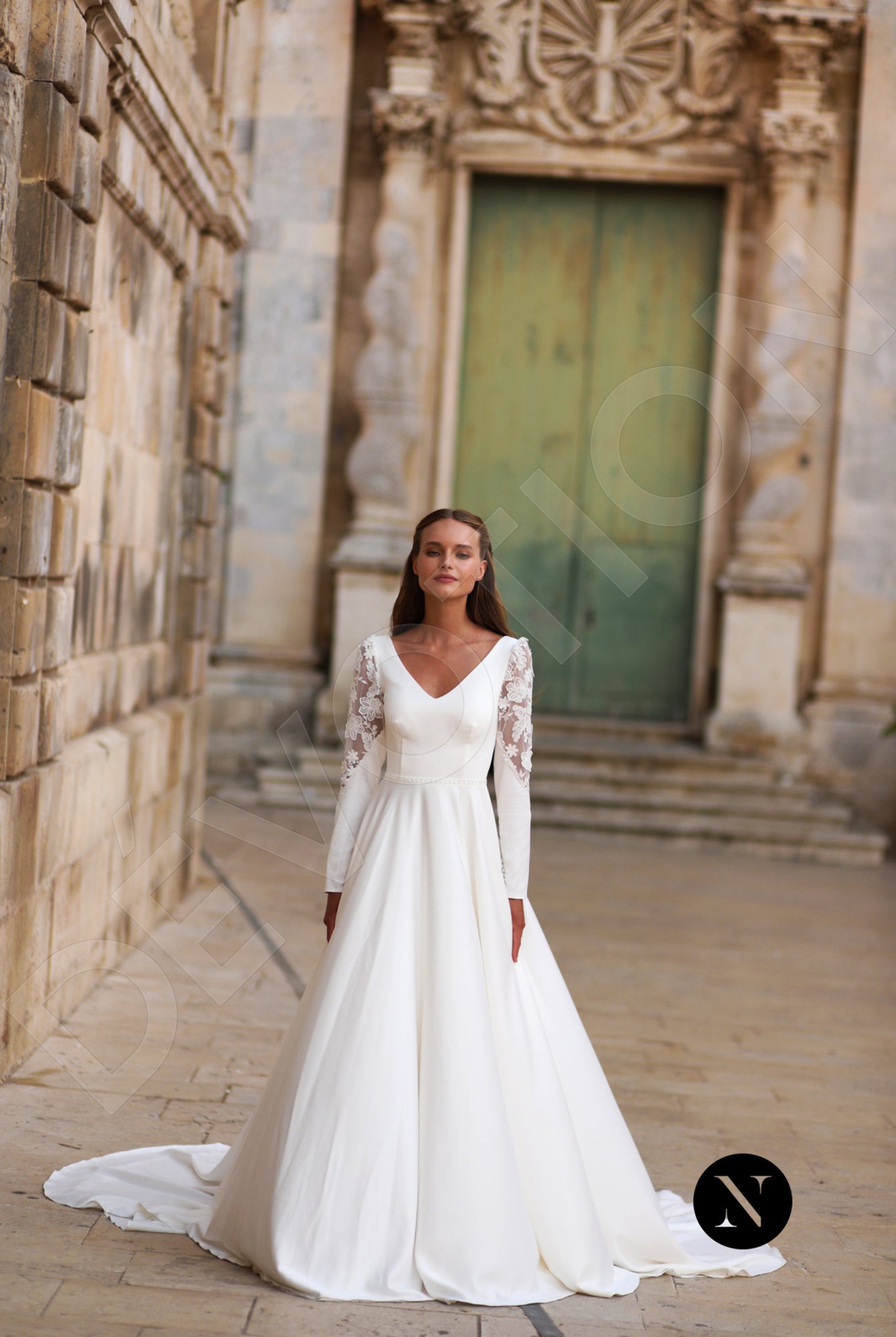 Roxana A-line V-neck Ivory Wedding dress