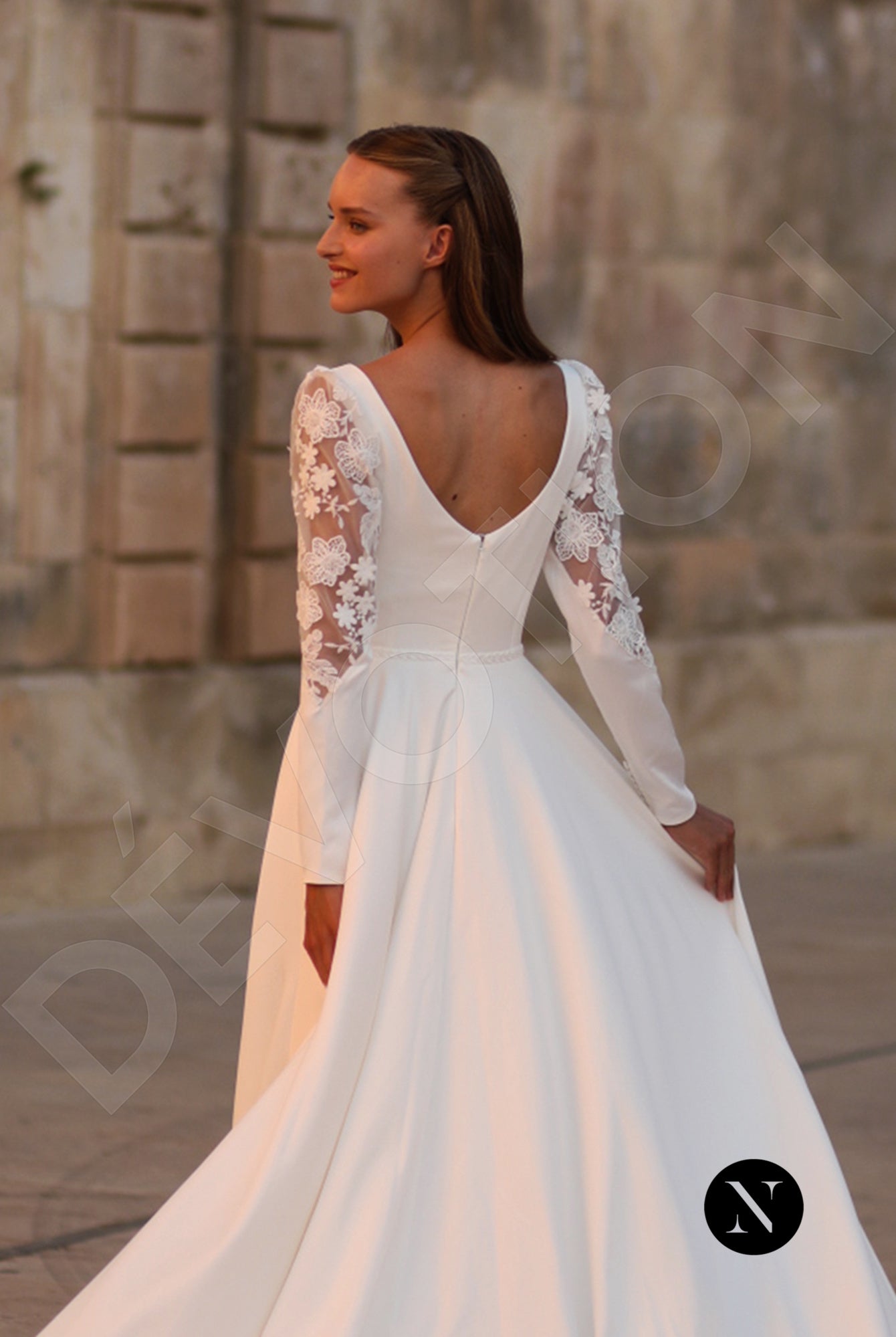 Roxana A-line V-neck Ivory Wedding dress