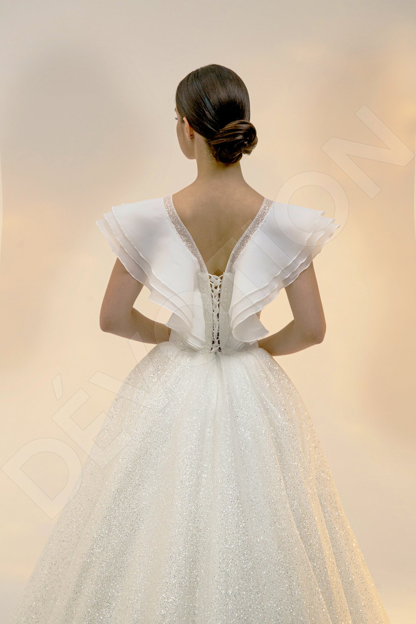 Amalisa Princess/Ball Gown V-neck Light Ivory Wedding dress