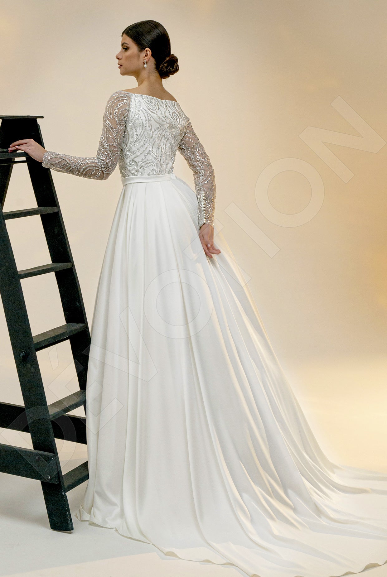 Belliana A-line Boat/Bateau Light Ivory Wedding dress