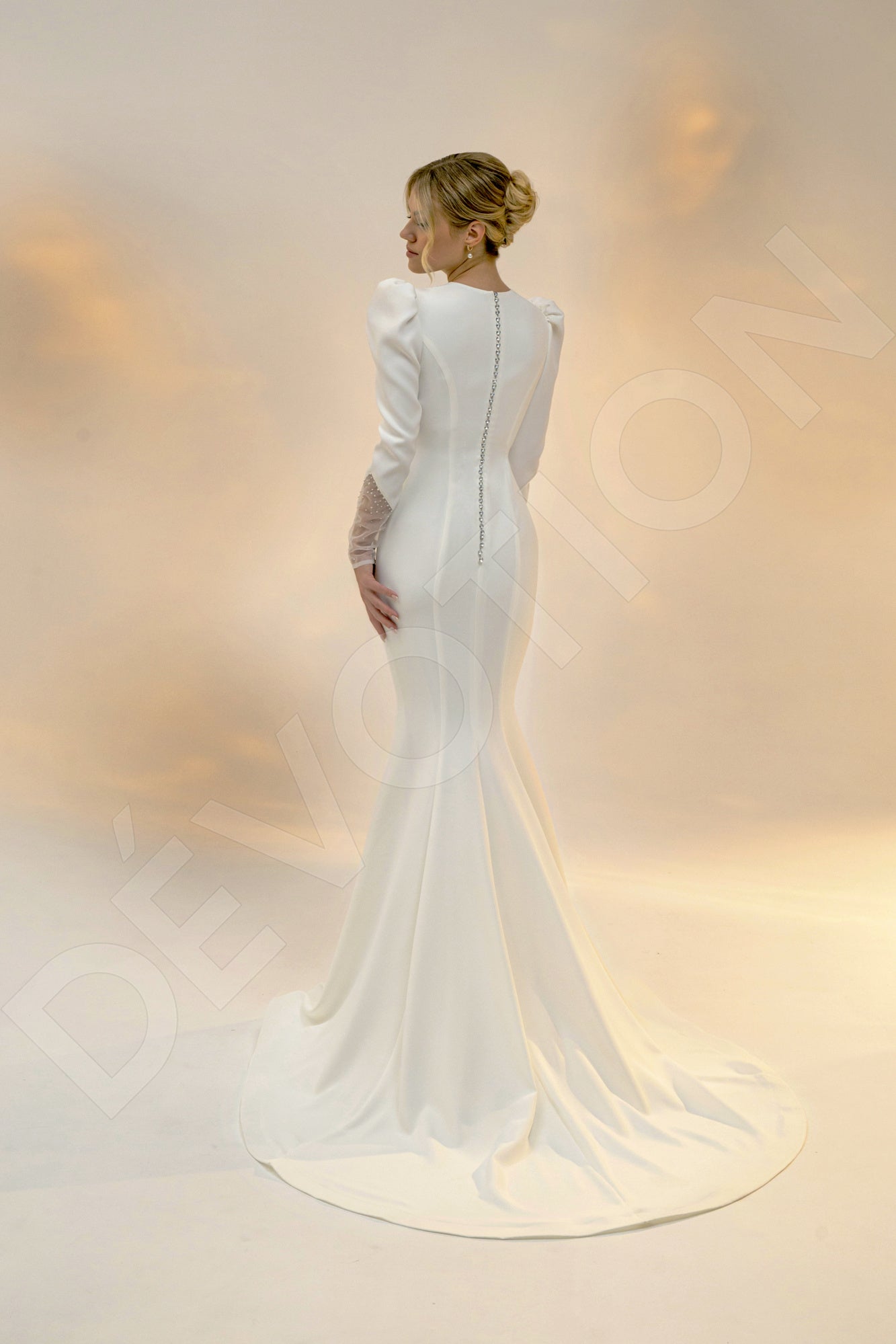 Esfiria Trumpet/Mermaid Jewel Light Ivory Wedding dress