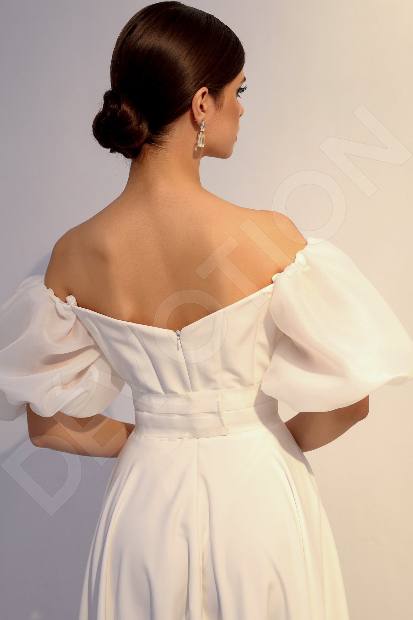 Hanela A-line Off-Shoulder/Drop Shoulders Light Ivory Wedding dress