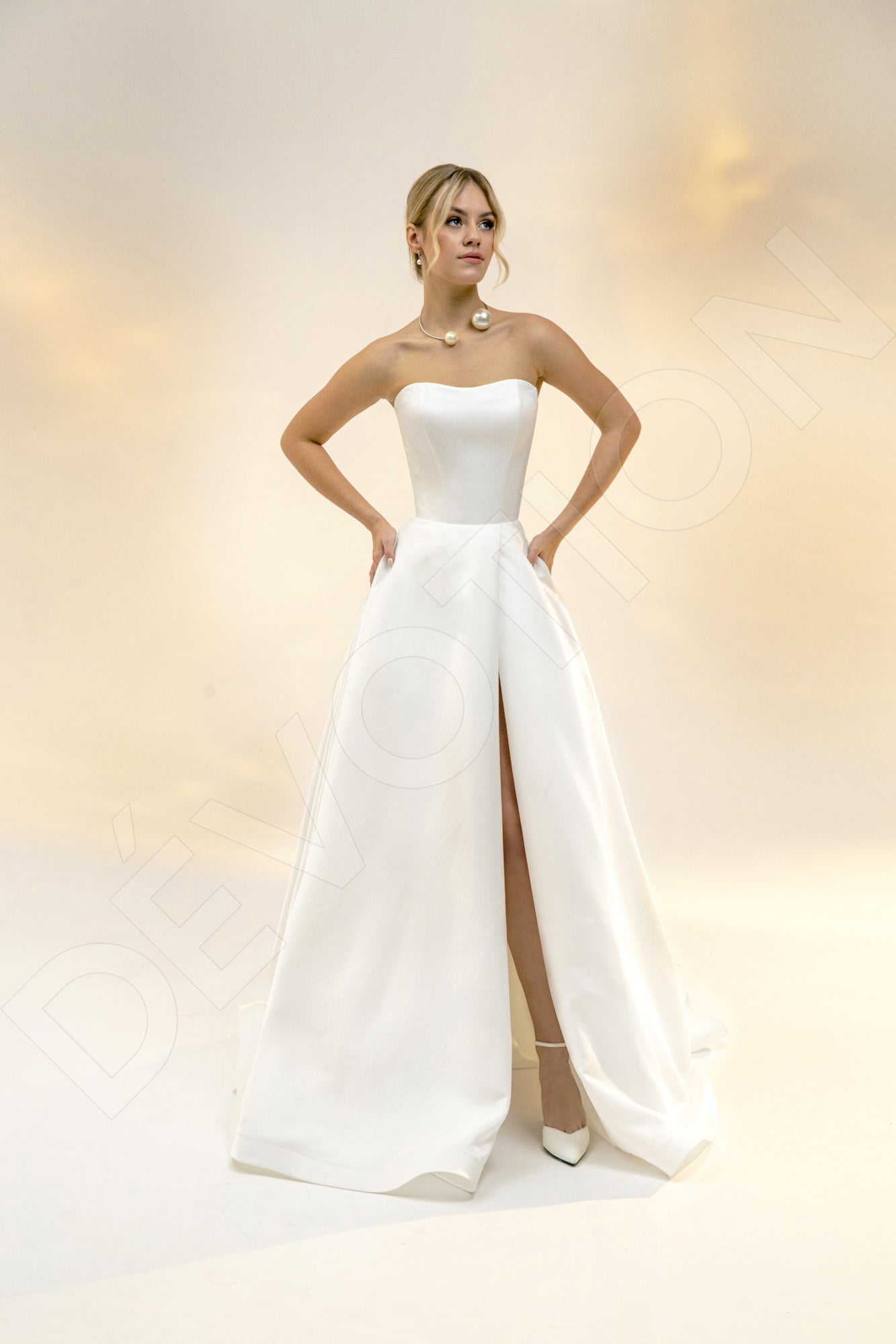 Kerina A-line Sweetheart Light Ivory Wedding dress