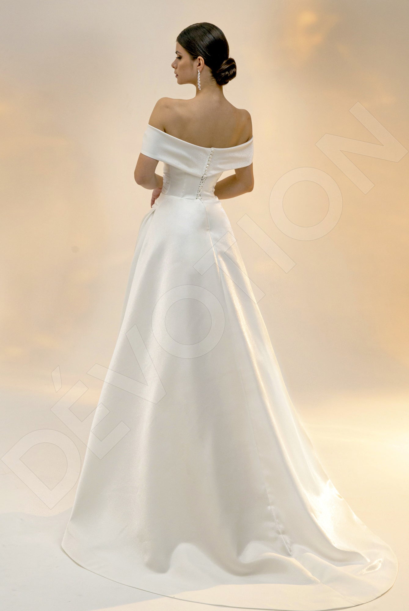 Norila A-line Off-Shoulder/Drop Shoulders Light Ivory Wedding dress