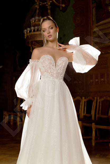 Fleur A-line Sweetheart Off White Wedding dress