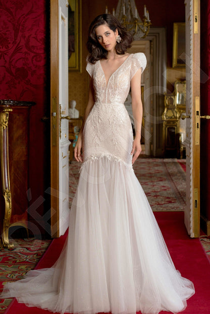 Ilfa Trumpet/Mermaid Deep V-Neck Vanilla/Off White Wedding dress