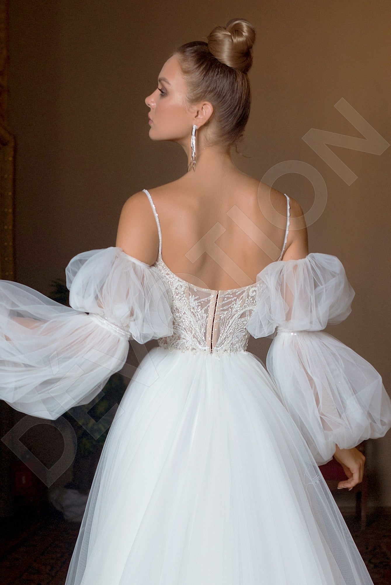 Inrey A-line Sweetheart Off White Wedding dress