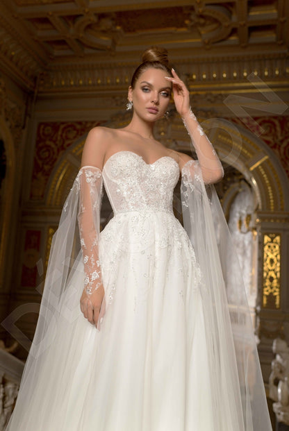 Soltis A-line Sweetheart Off White Wedding dress