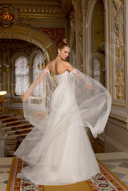 Soltis A-line Sweetheart Off White Wedding dress