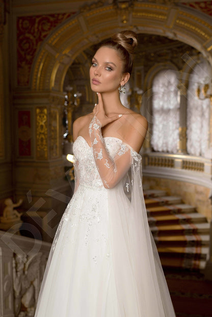 Soltis A-line Sweetheart Off White Wedding dress