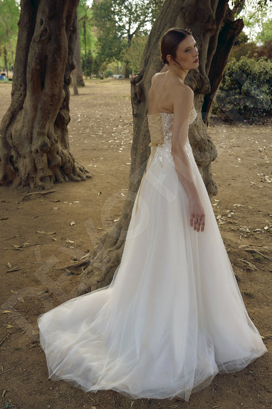 Mayim A-line Sweetheart Milk Wedding dress