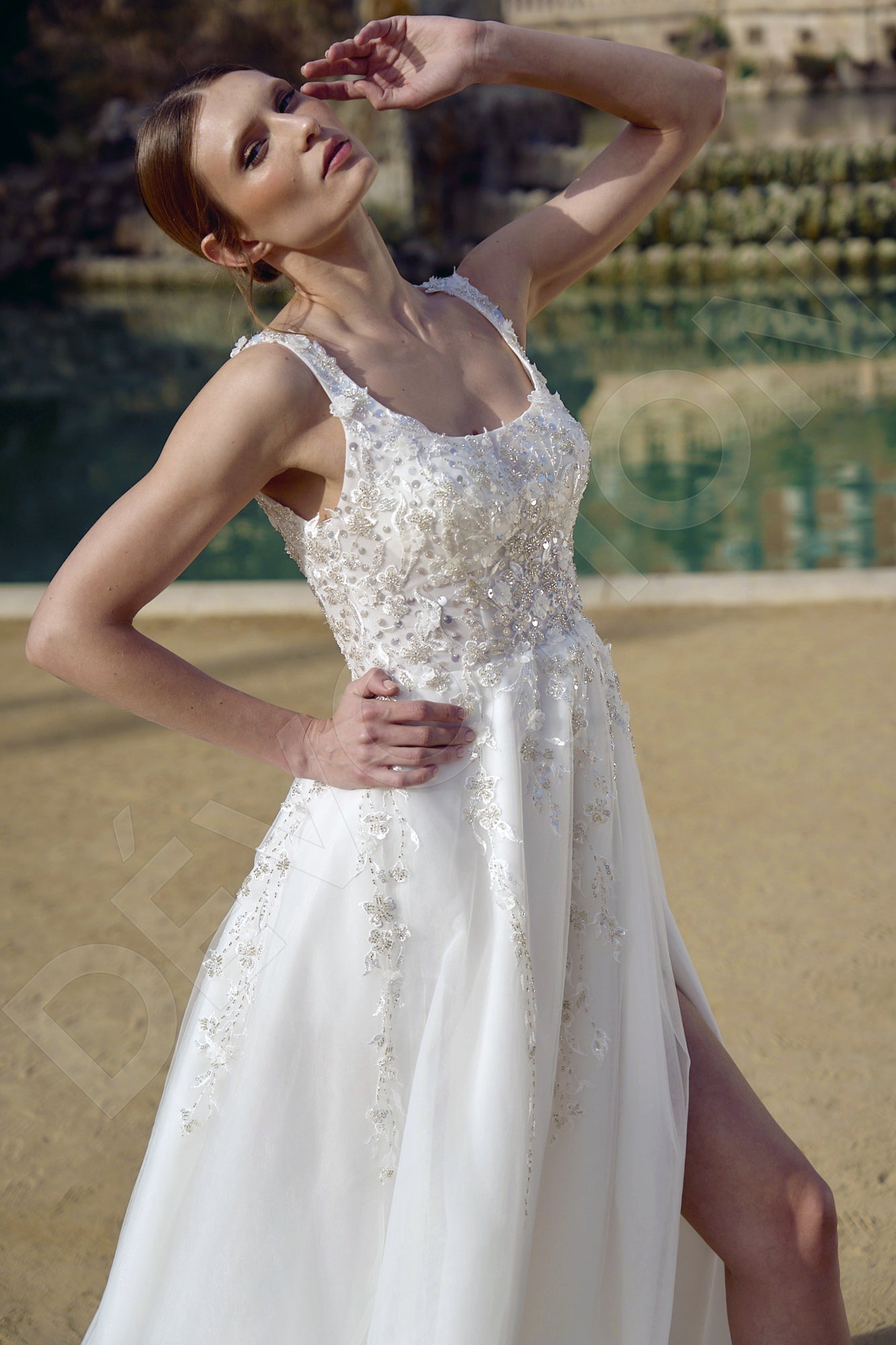 Lea A-line Scoop Milk Wedding dress