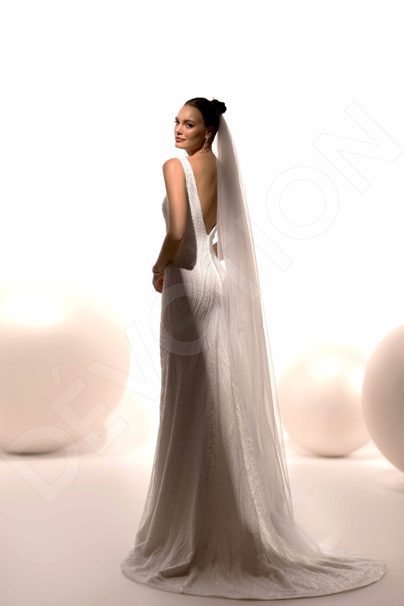 Irvin Trumpet/Mermaid V-neck Ivory Wedding dress