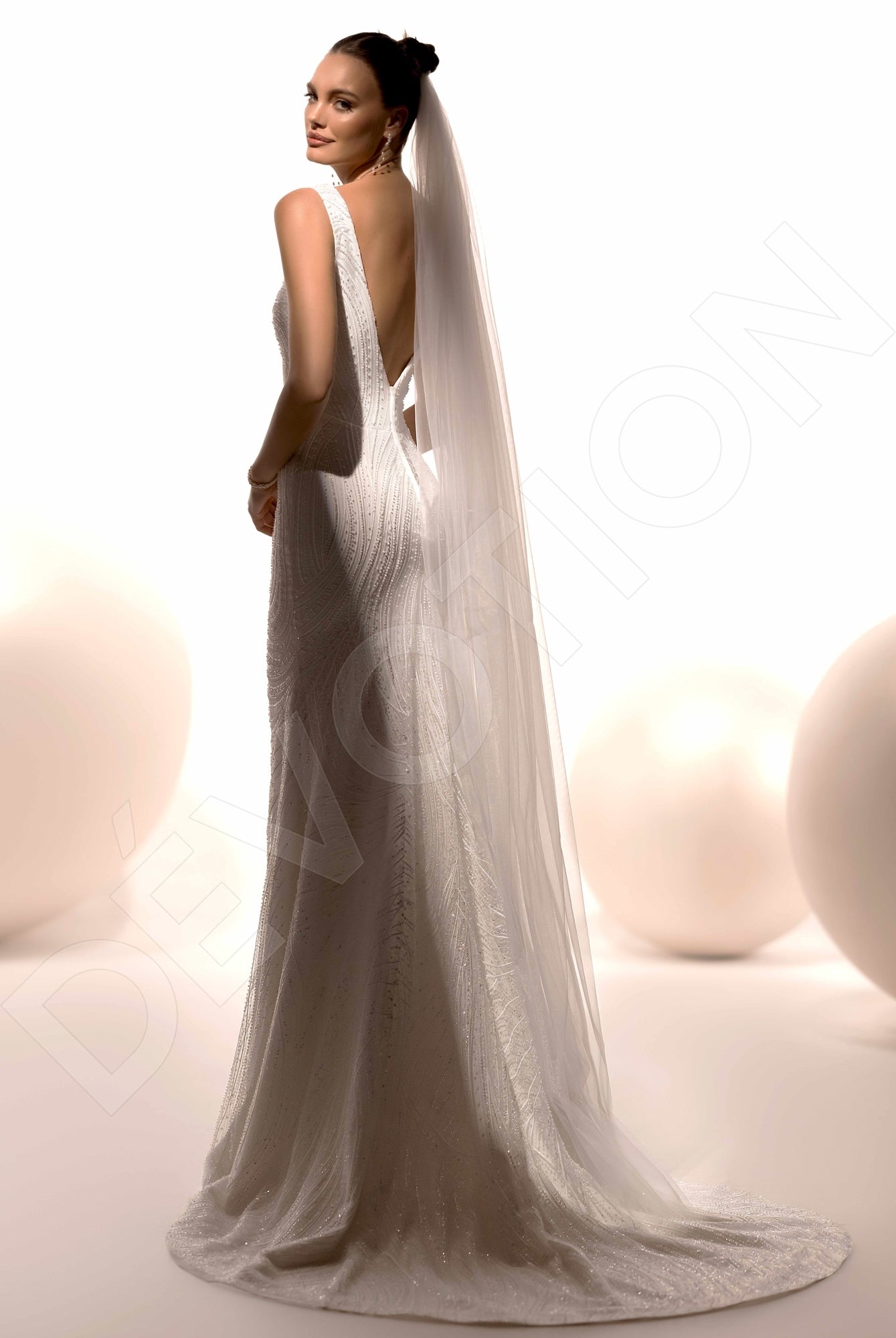 Irvin Trumpet/Mermaid V-neck Ivory Wedding dress