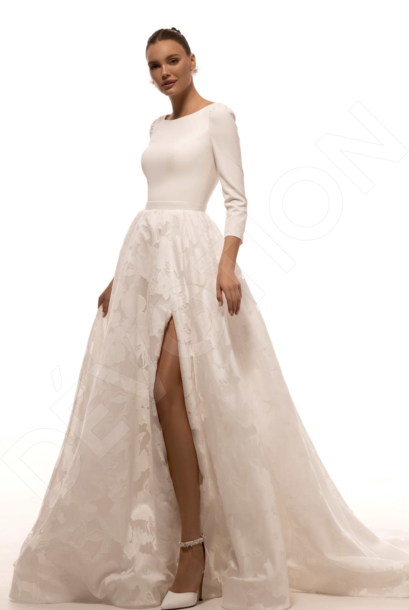 Kadyr A-line Boat-Bateau Ivory Wedding dress