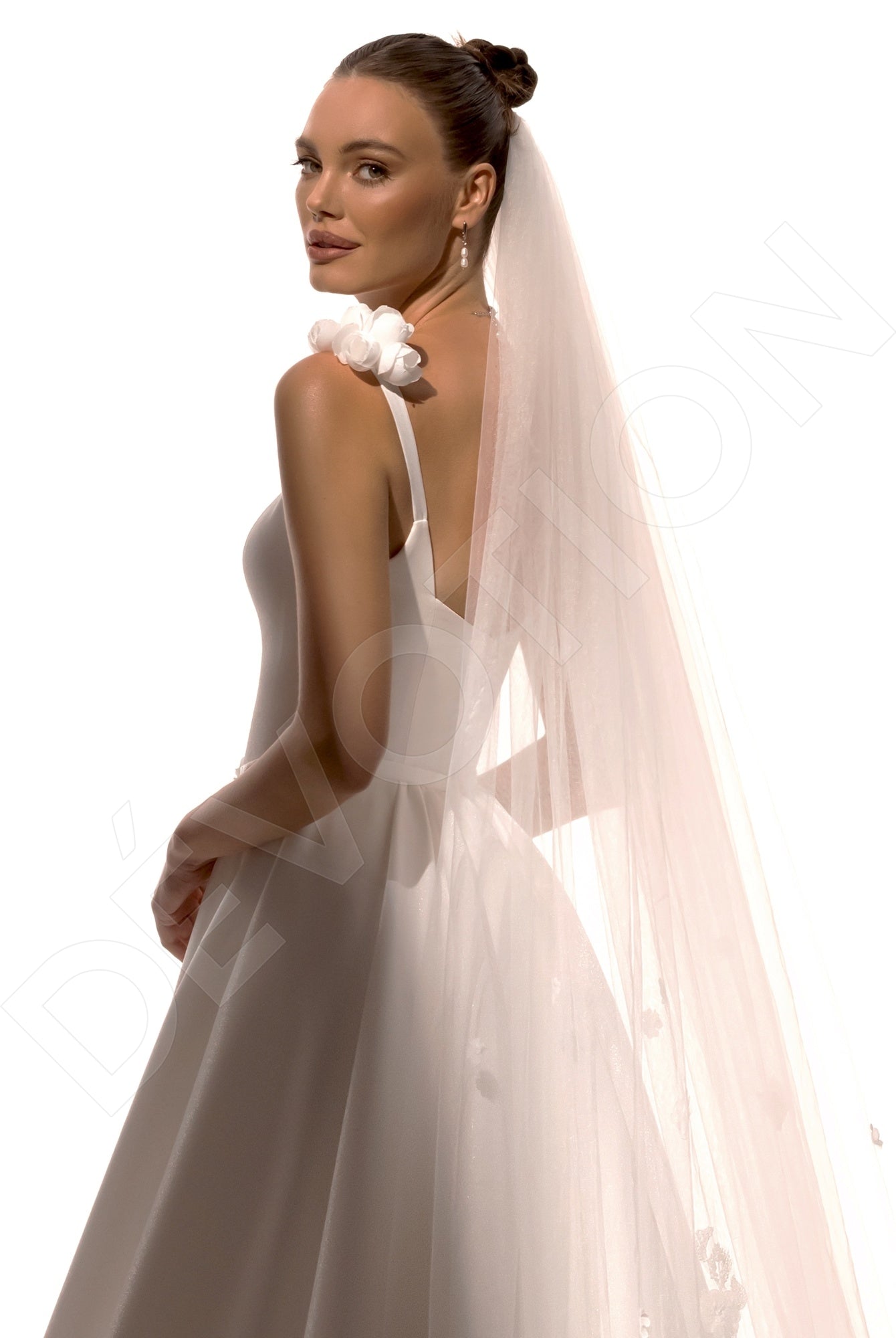 Lilibet A-line Square Ivory Wedding dress